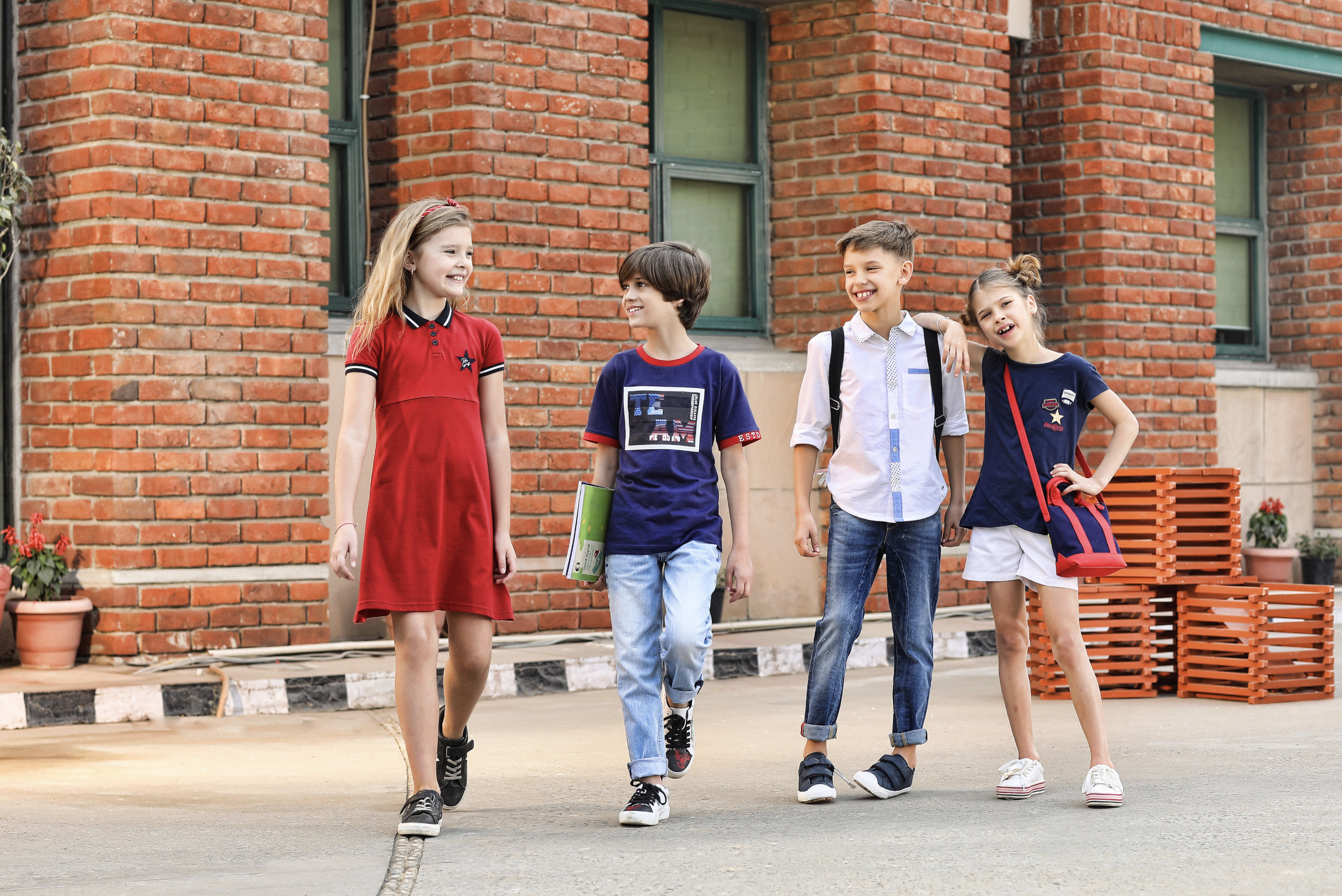 Iconic Kids Campaign'19